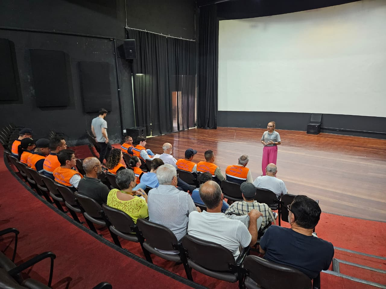 Defesas Civis do Grande ABC realizam primeira reunião com IPT-SP em Ribeirão Pires para mapeamento de áreas de risco
