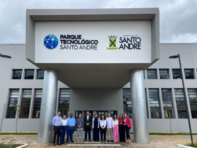 Santo André recebe comitiva de Jundiaí e apresenta sistemas de licenciamento de atividades econômicas do município