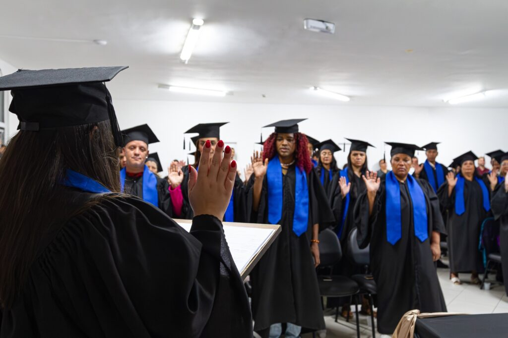 Fundo Social de Diadema realiza formatura de 40 alunos