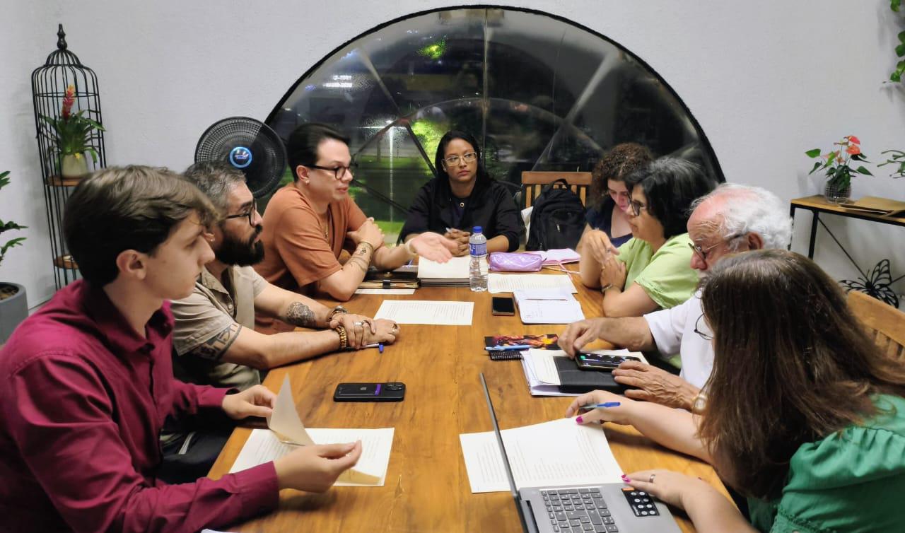 📚 Fundadores da ALERP realizam primeira reunião e iniciam construção do estatuto da Academia