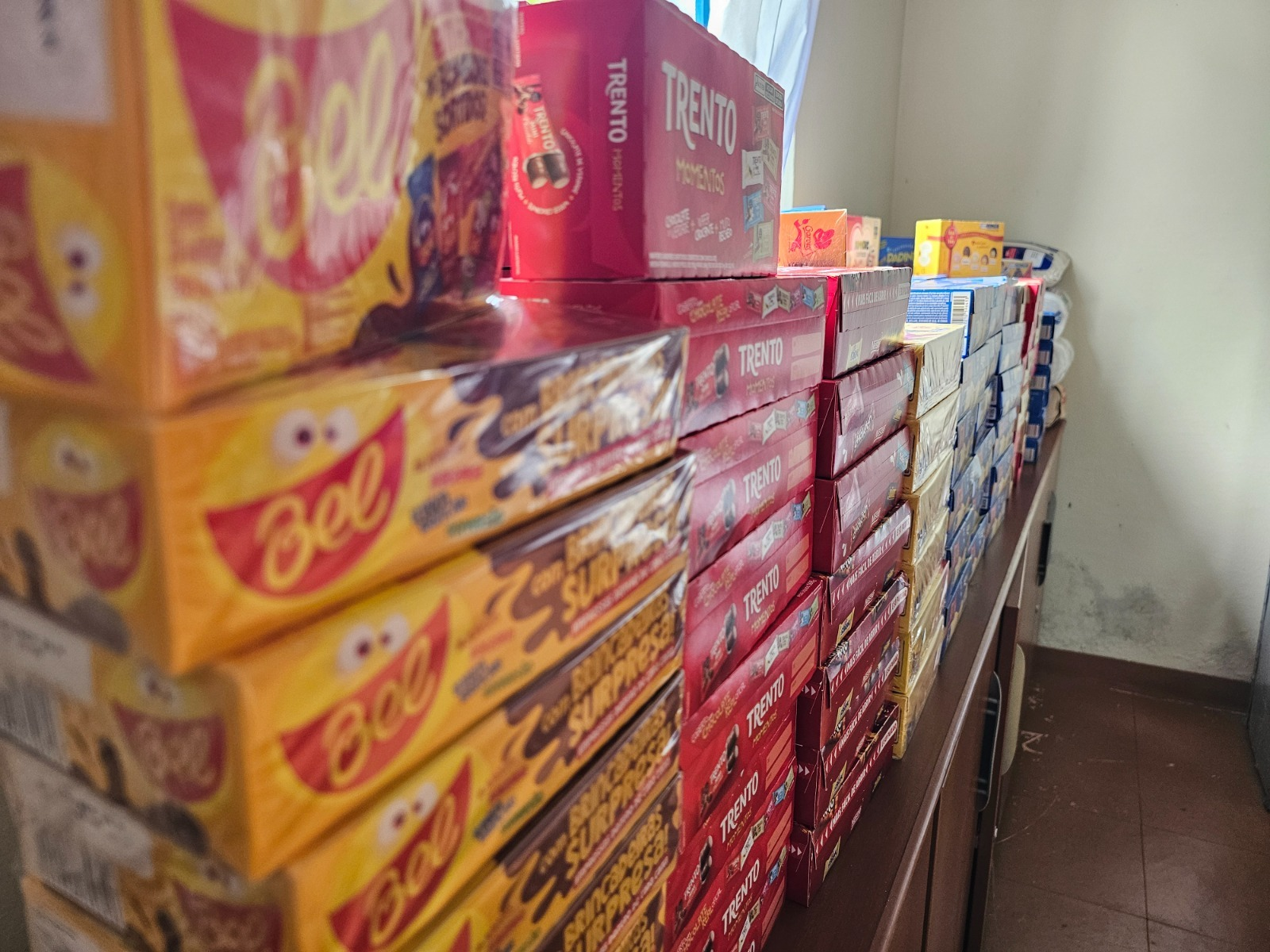 Corrente do bem adoça a Páscoa em Ribeirão Pires com 220 caixas de bombom arrecadadas