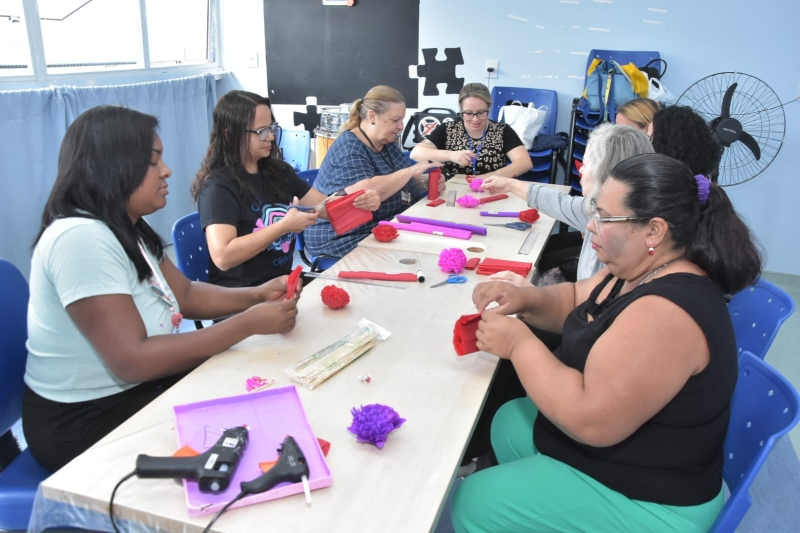 Projeto proporciona momentos de acolhimento e bem-estar para quem cuida de pessoas com deficiência