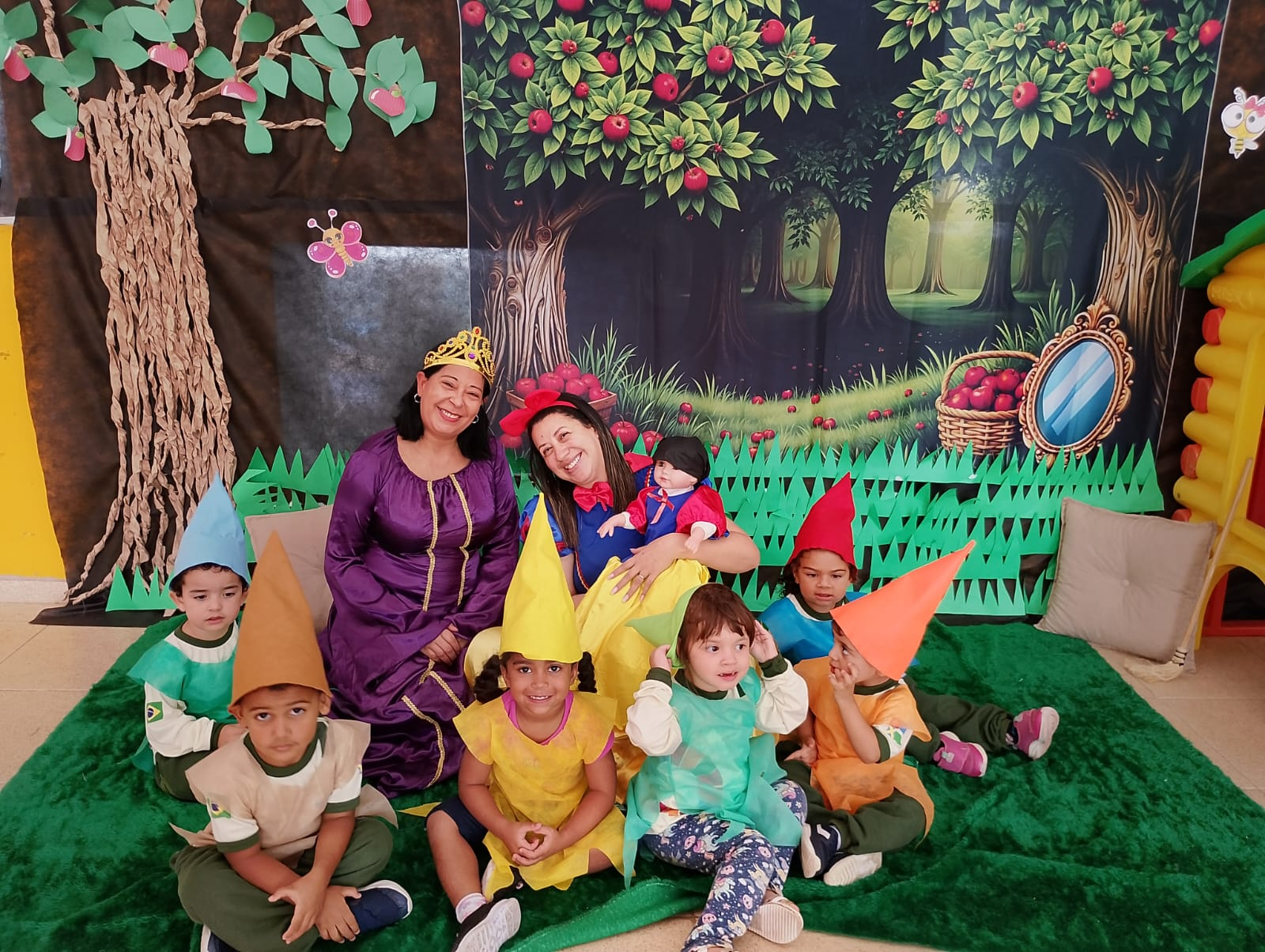 Escola Edir Maria de Oliveira promove contação de histórias em celebração ao Dia Nacional do Livro Infantil