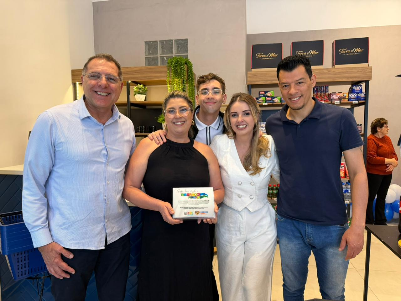 Terra e Mar Emporium reinaugura em Ribeirão Pires com variedade de peixes e frutos do mar